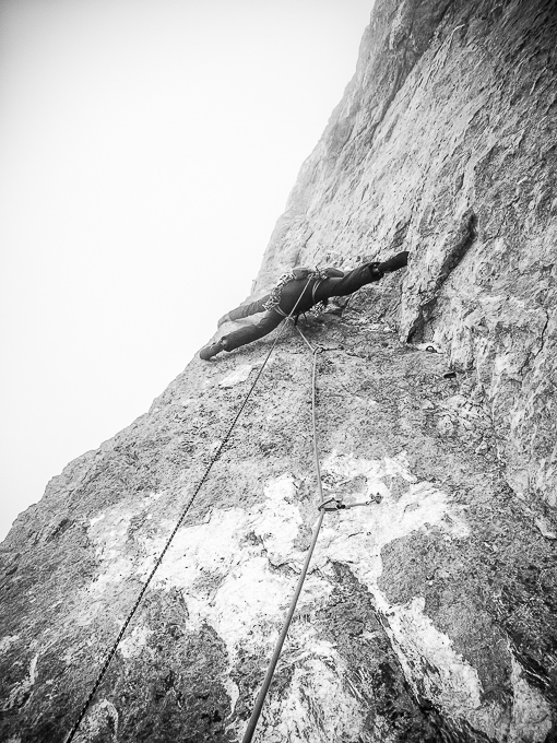 Dans le spigolo S de la petite Aiguille d'Ansabère