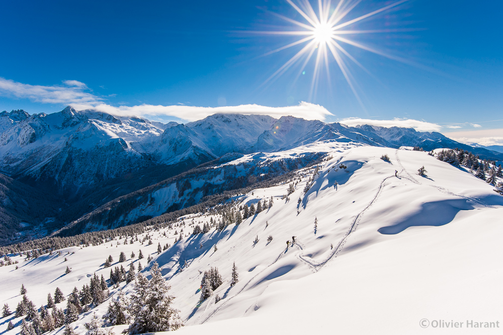 Belle neige, beau temps et relief suffisamment sûr.