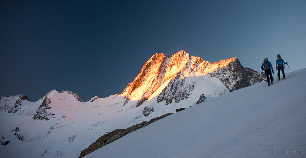 Le soleil se lève sur Les Bans.