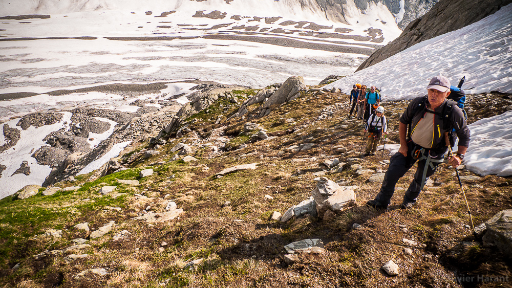 Arriving at the Conscrits hut