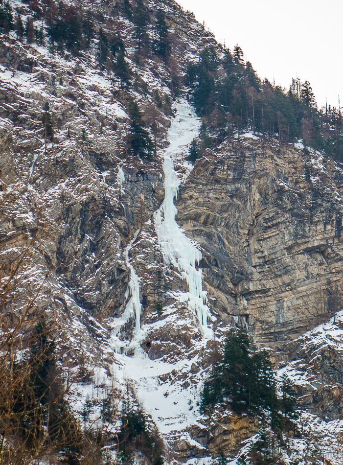 A very pretty icefall!